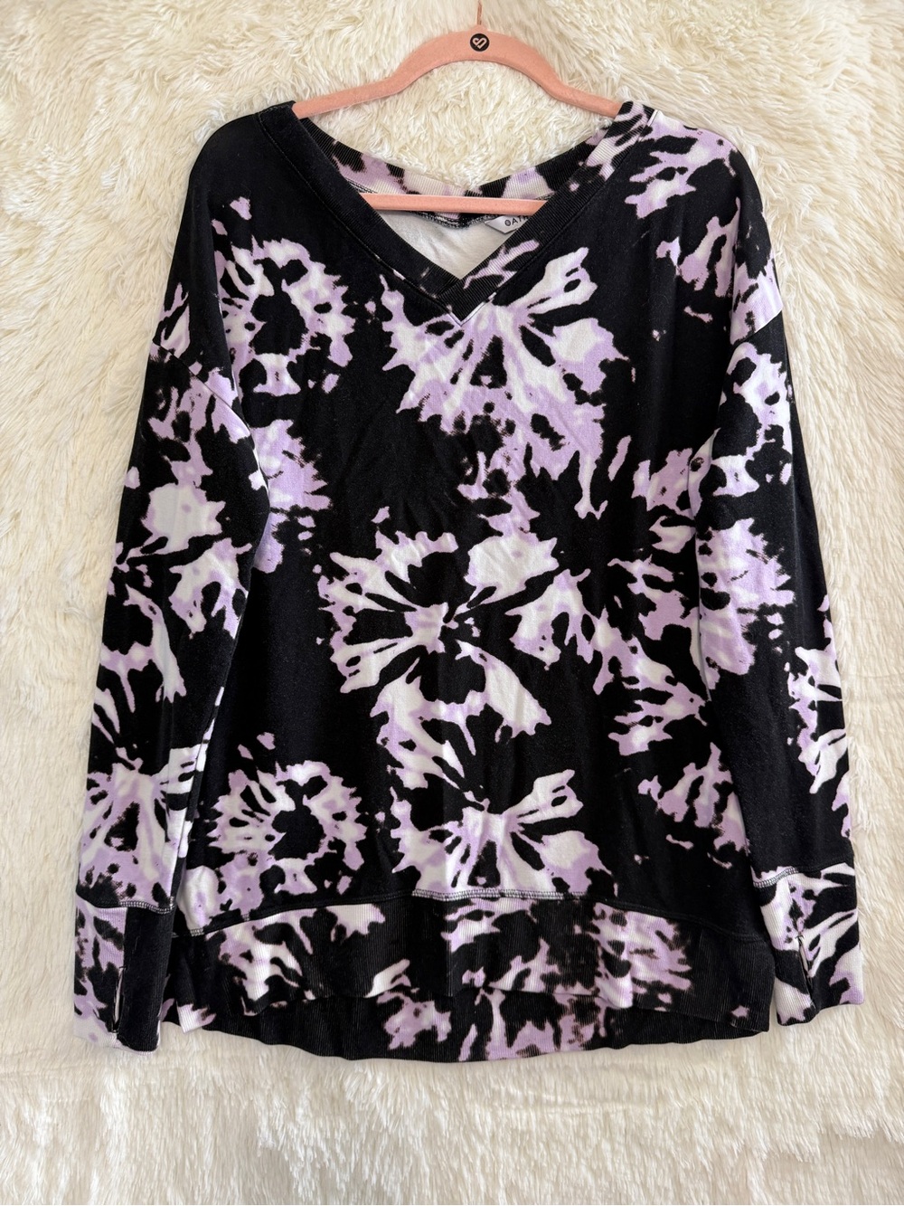 Athleta Womens Coaster Luxe V-Neck Tie-Dye Sweatshirt M/T Soft Comfy Thumbholes